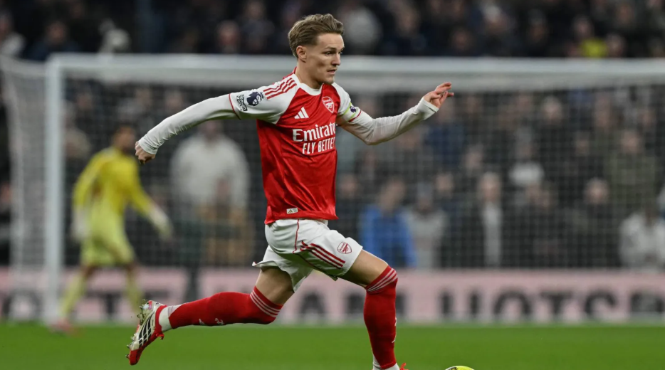 أوديغارد خارج مواجهة ليفركوزن ..  وتروسارد جاهز