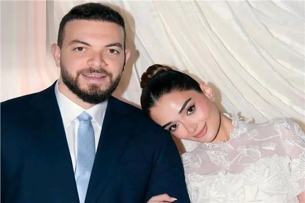 خطيب ملك أحمد زاهر يحتفل بعيد ميلادها في المستشفى