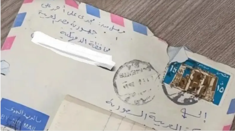 افترقا منذ الثانوية ..  سعودي يلتقي صديقه المصري بعد 41 عاماً