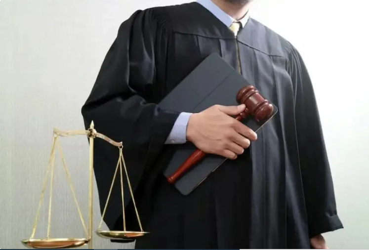 السجن 3 سنوات لمحامٍ في الكويت لنشر أخبار كاذبة