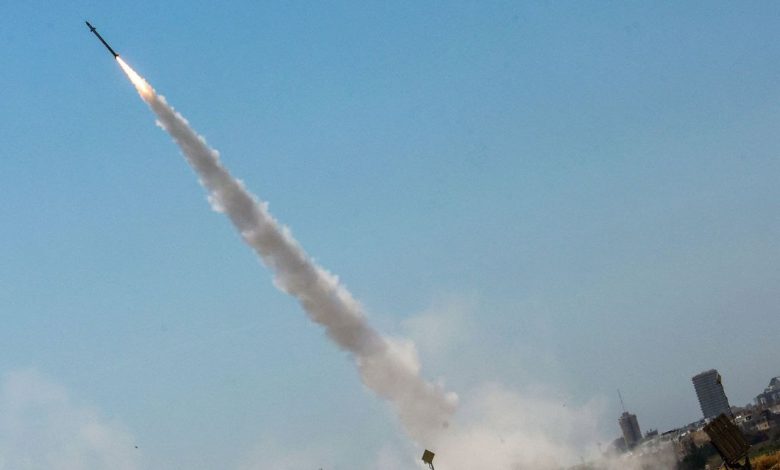 إصابات بين المستوطنين بسقوط صاروخ أطلق من غزة على عسقلان 