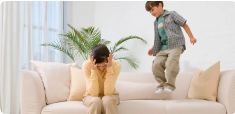العلاقة بين الثرثرة واضطراب فرط الحركة ..  ماذا يقول الخبراء؟