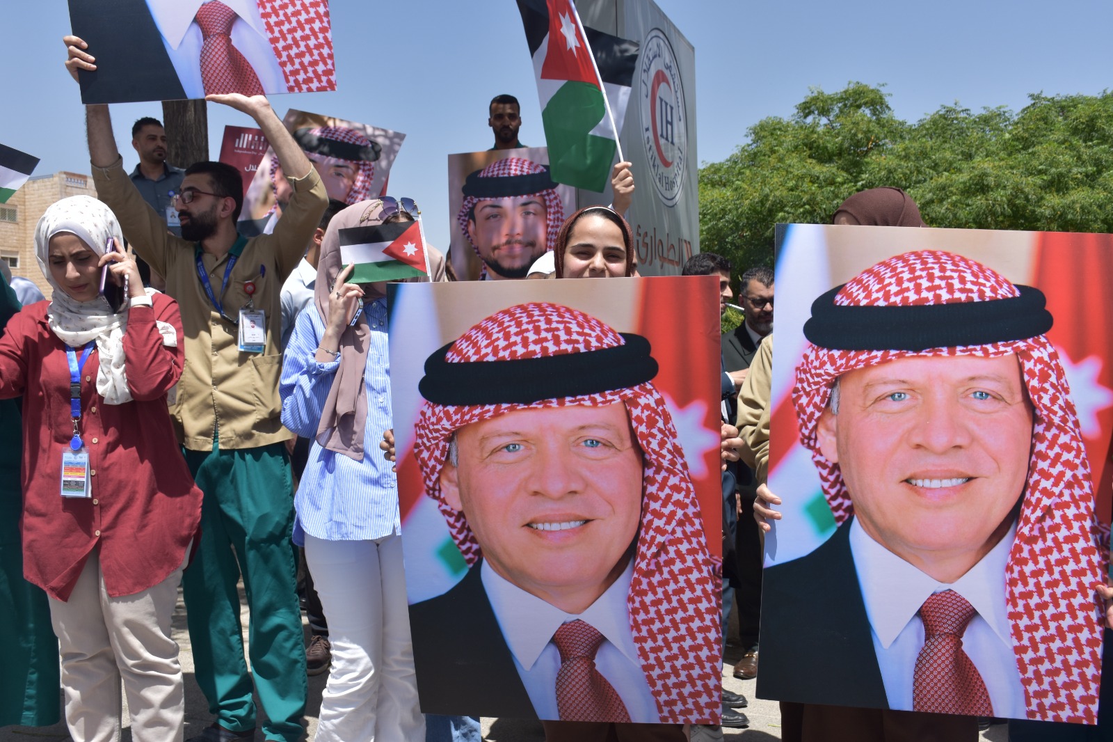 مستشفى الاستقلال يسطّر معاني الولاء والإنجاز في احتفاله بعيد الاستقلال الـ79 للمملكة