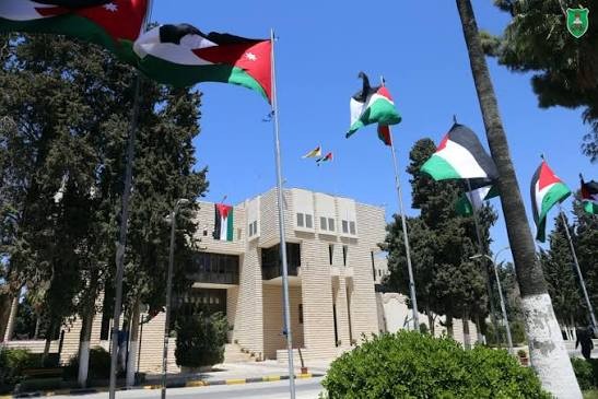 «ورقة الجسيم» ..  إجراء يتكرر كل فصل دراسي ويُرهق أبناء المتقاعدين العسكريين