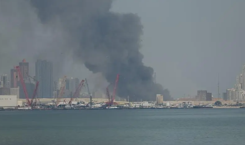 انفجارات في البحرين والكويت إثر هجمات إيرانية متجددة