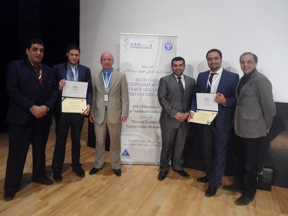 كلية الصيدلة في جامعة البترا تفوز بالمركز الاول لمسابقة البحث العلمي لطلبة الماجستير 