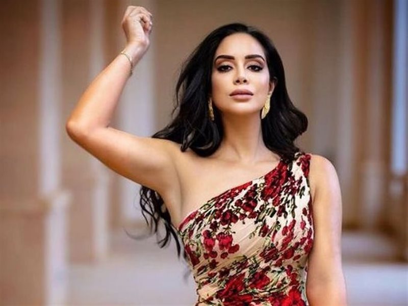 بسنت شوقي تحذف صورها على البحر بعد تصدرها الترند ..  فماذا حدث؟