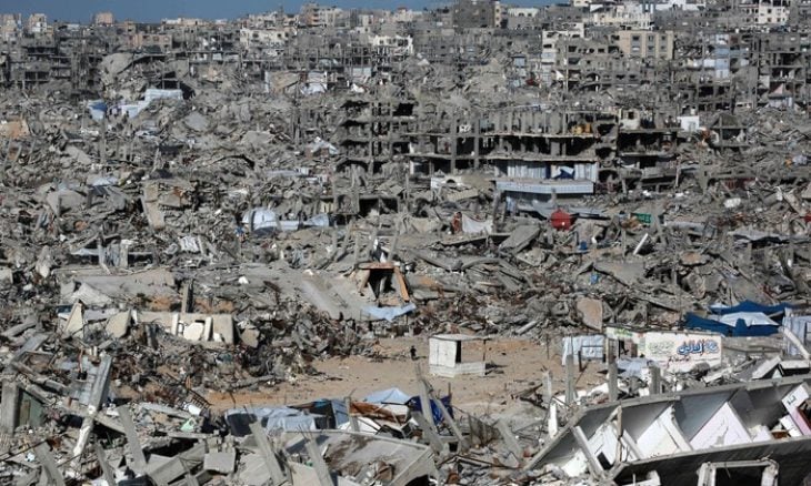 8 شهداء في قصف للاحتلال استهدف خيام نازحين غرب خان يونس
