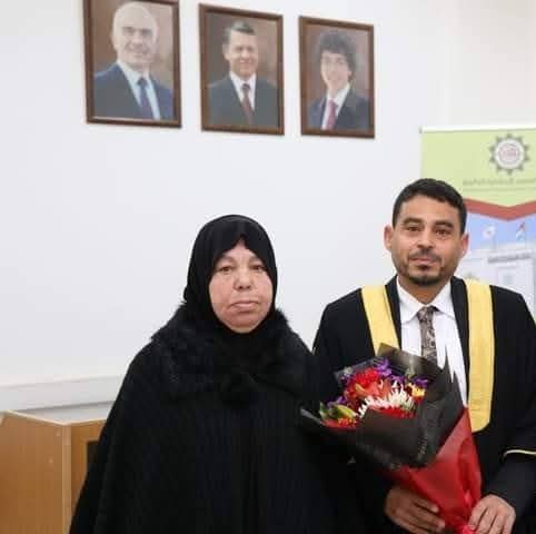 قصّة كفاح ونجاح أردنيّ رمثاويّ: الدّكتور بشير سليم الشقران  .. دكتوراة الفلسفة في الدّراسات الأدبيّة والنّقديّة 