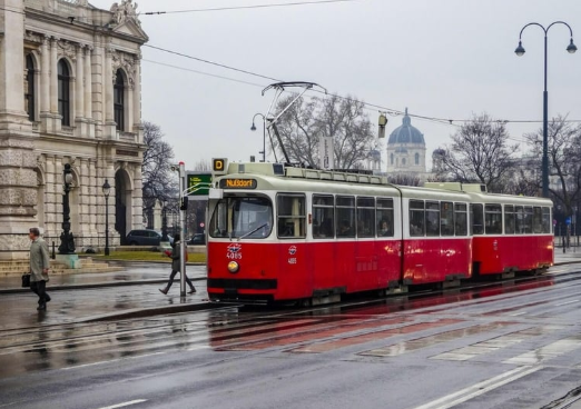 فيينا: جولة سياحية ذكية عبر مواصلات عامة مثالية
