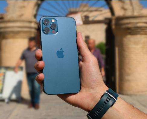 آبل تصدر تحذيرا عاجلا لجميع مستخدمي iPhone