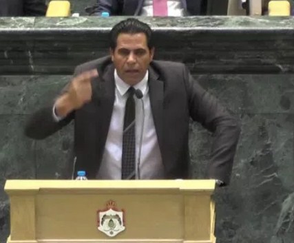 النائب الزبن للملقي: على وزيرة السياحة أن تقدم استقالتها فورا