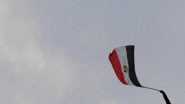مستشار السيسي يحذر المصريين من "كوكتيل الدواء"