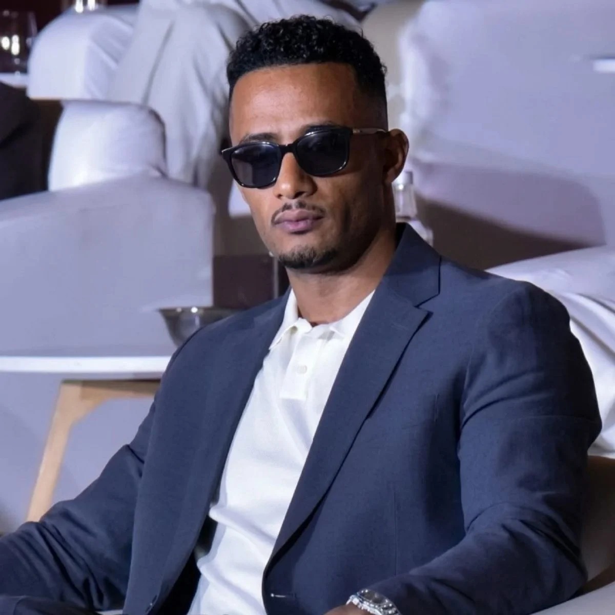 محمد رمضان لرزان جمال: "خايفة أقول لها أنت مجنونة" (فيديو)