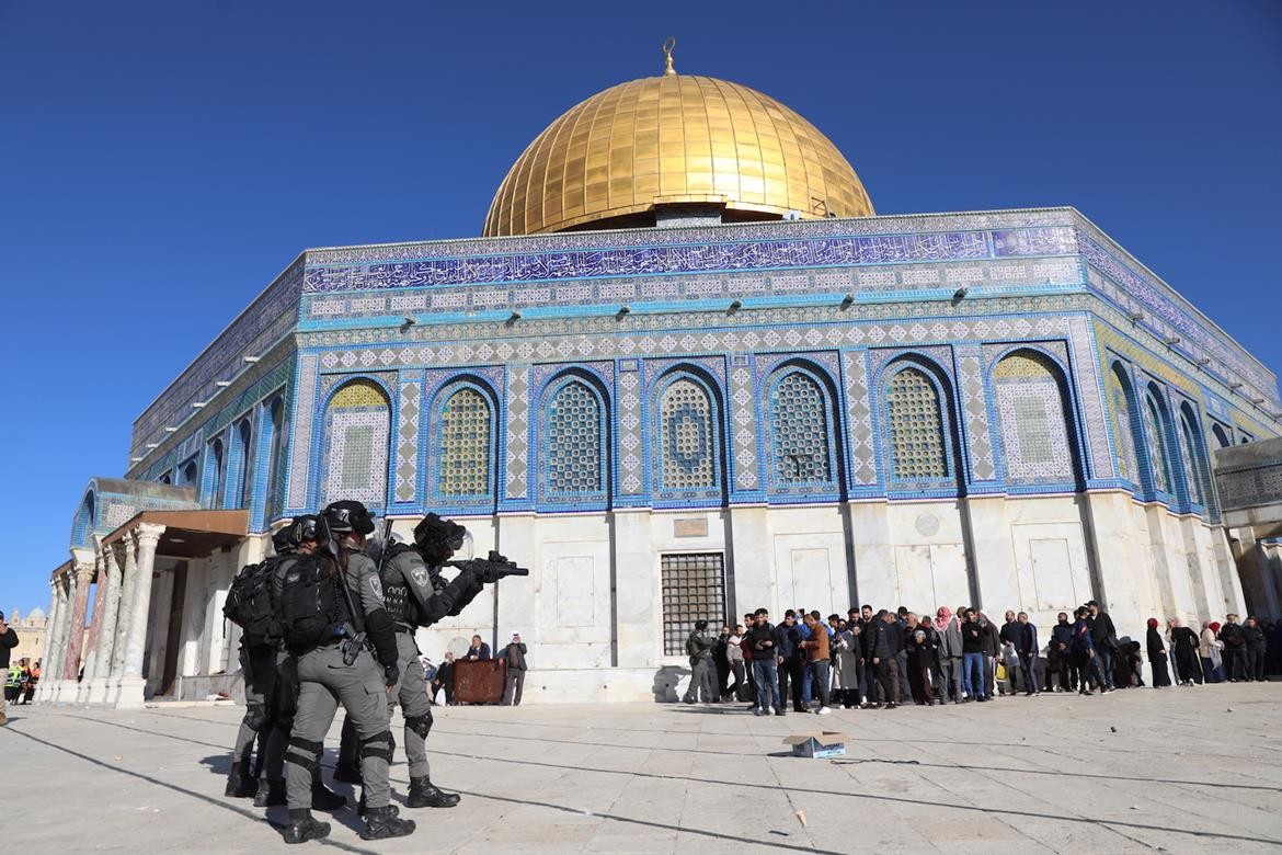 الأردن يحذر من السماح للمتطرفين اليهود باقتحام المسجد الأقصى