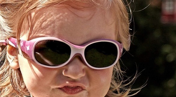 عيون طفلك تحتاج إلى نظارة شمسية