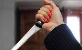 مصرية تقتل زوجها بطعنة في قلبه بسبب "مصاريف العيد"