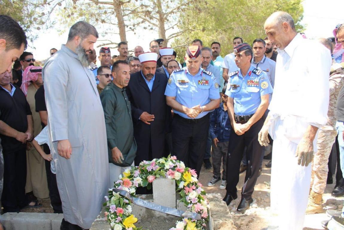 الأمن العام يشارك بتشييع النقيب نضال وحيد الادهش المعايطه