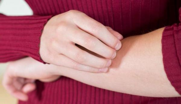 7 أسباب للحكة واحمرار الجلد