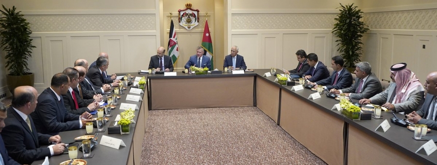جلالة الملك عبدالله الثاني يؤكد على مراجعة قانون اللامركزية