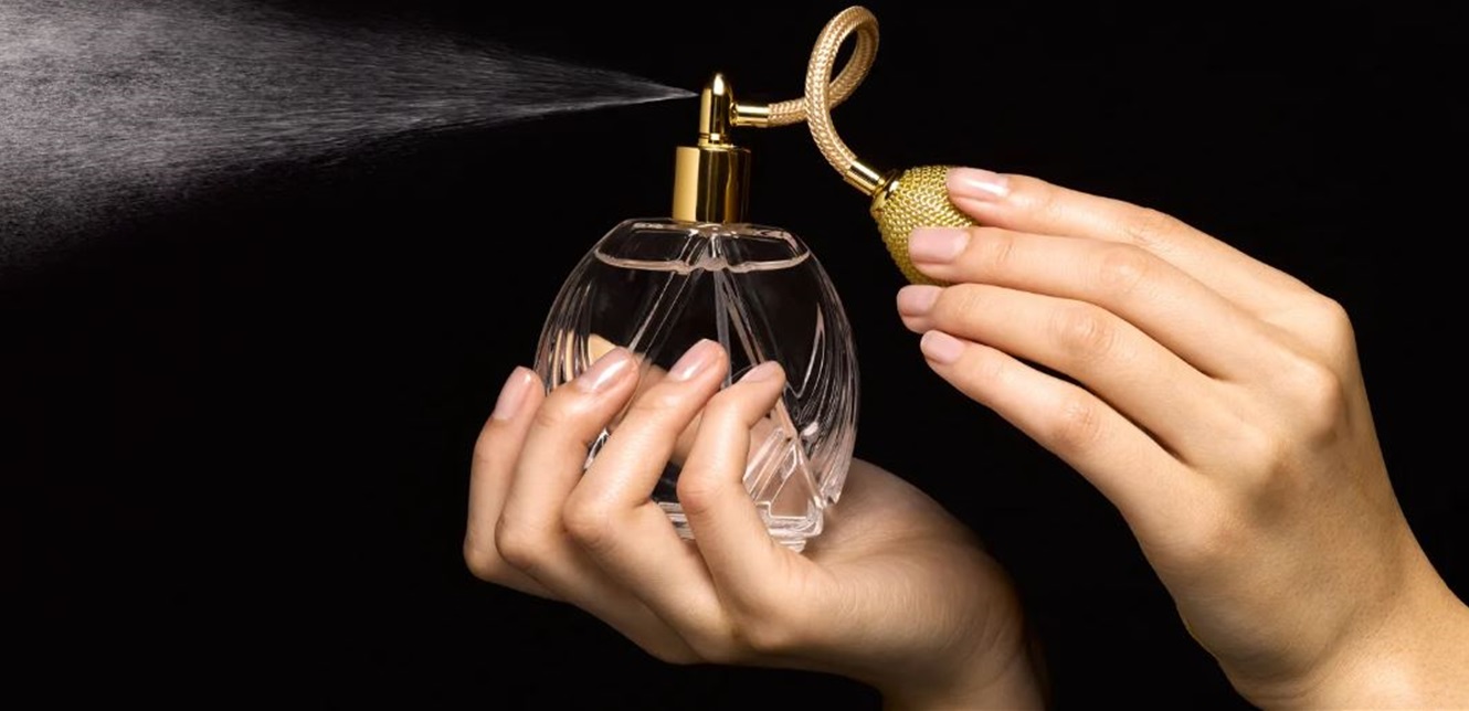  دراسة تحذر من العطور
