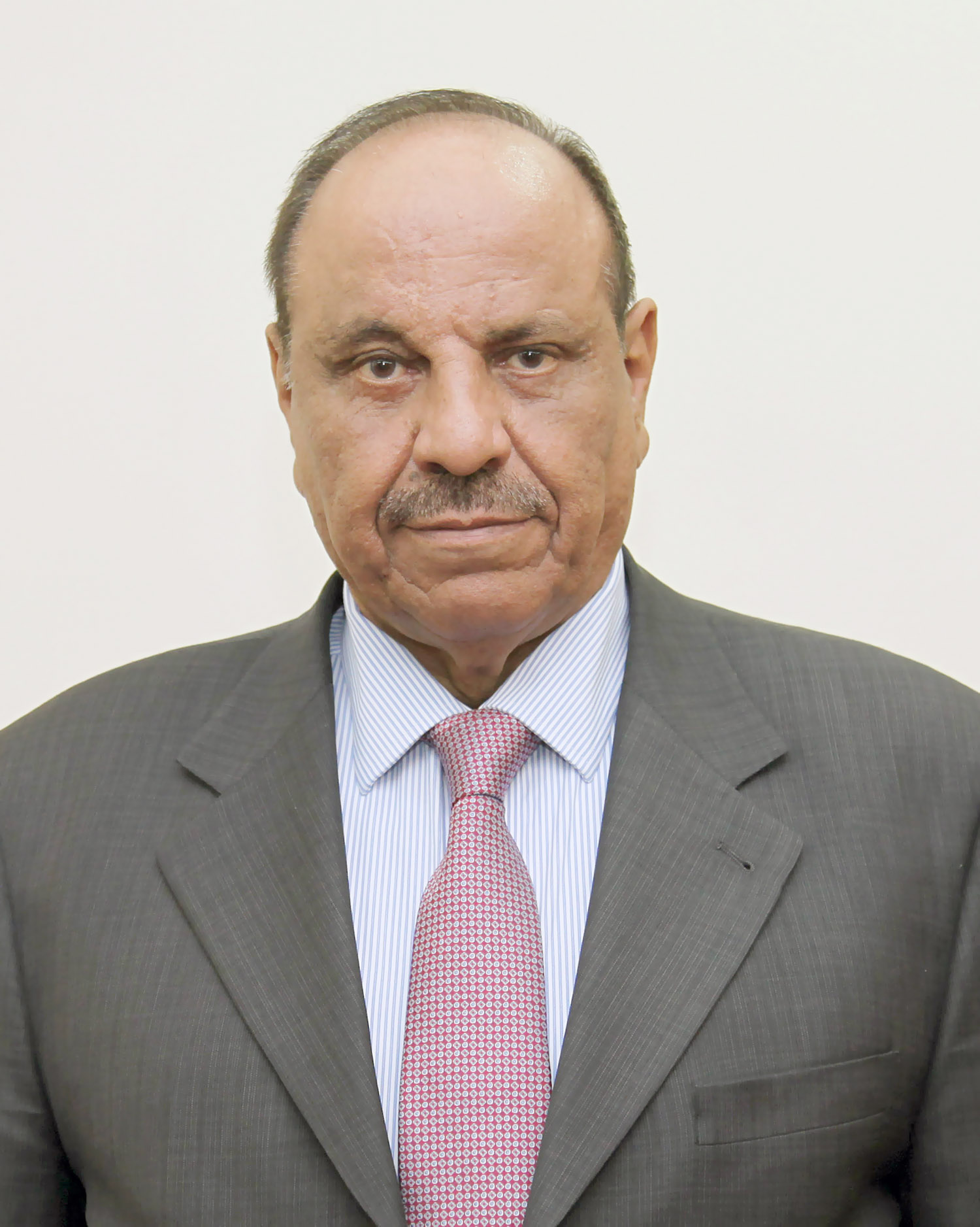 "حماد" يطيح بالناطق الإعلامي للداخلية بسبب شكاوى صحفيين من أدائه