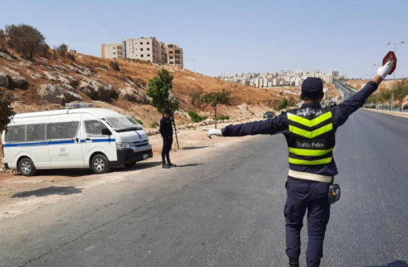 "الدوريات الخارجية": ضبط حدث بعمر 12 عام يقود مركبة شحن (ديانا) في دير علا