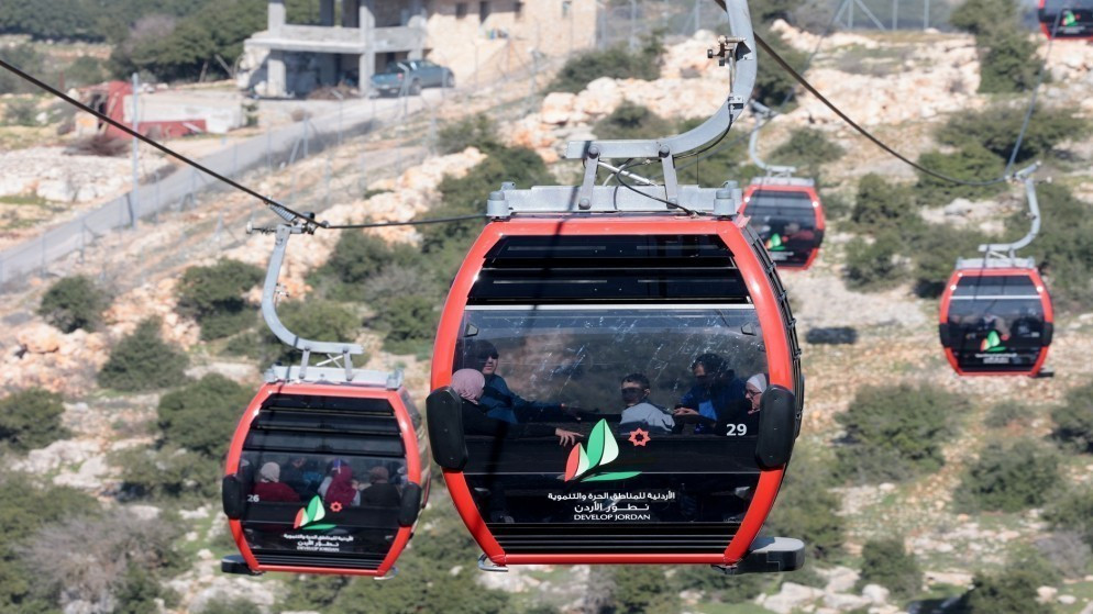 إقبال استثنائي على تلفريك عجلون ..  5728 زائرا الجمعة