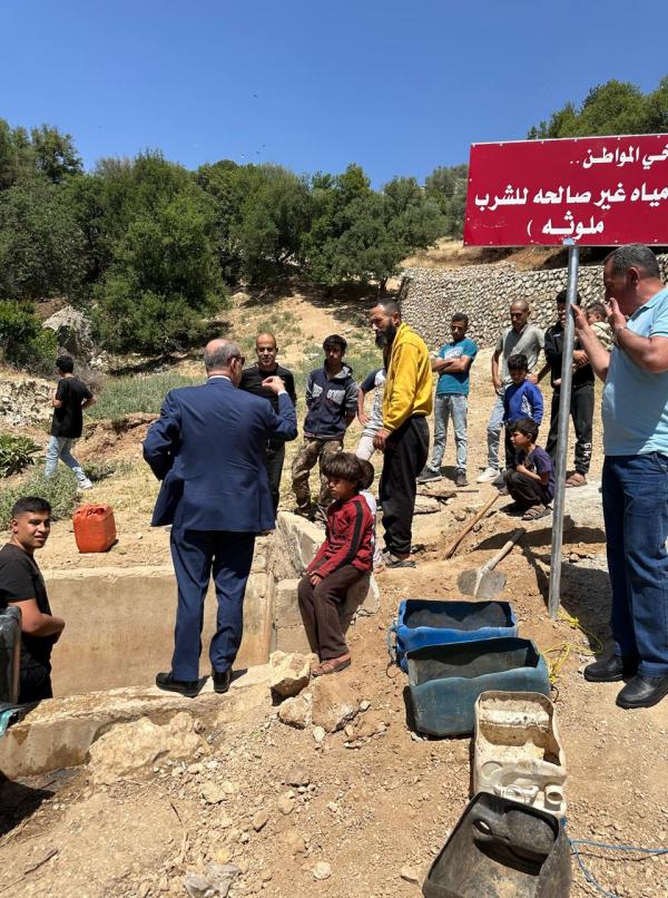 مواطنون يعيدون فتح مياه ملوّثة في عجلون  ..  ووزير الإدارة المحلية يحذّر