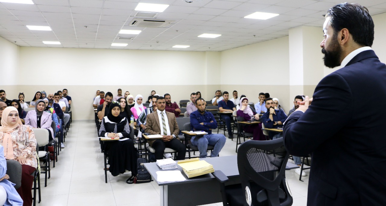 “الشرق الأوسط” تنمي مهارات تحليل الشخصية الوظيفية وتحليل أطر الكفاءات