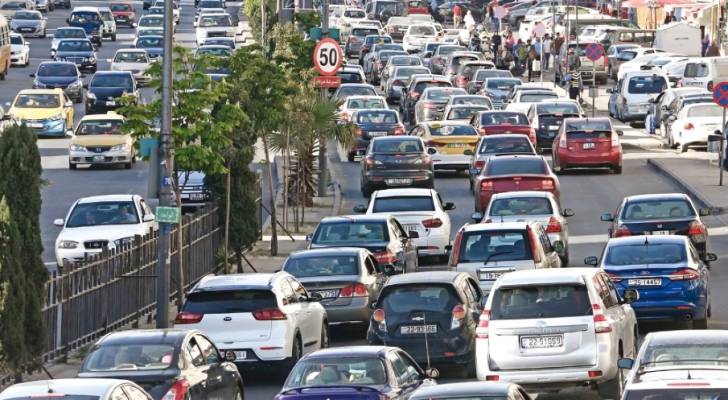 أهالي السلط يناشدون إدارة السير حل أزمة شارع صويلح العلوي  ..  تفاصيل