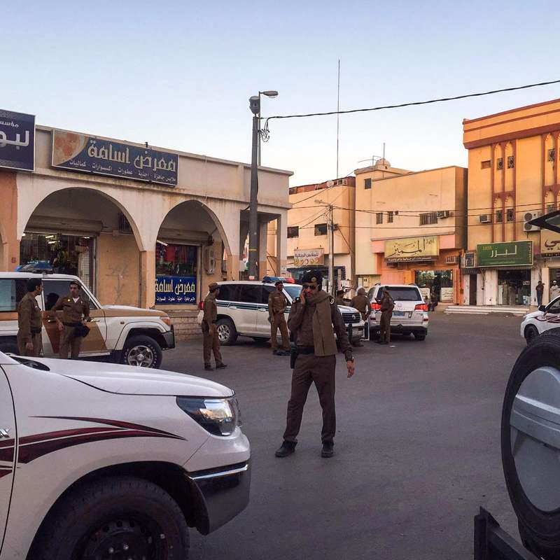 السعودية : ضبط 32 مجهولاً وسيارة مطلوبة بـ"وادي الدواسر"