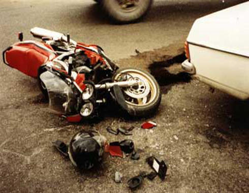 وفاة شخص بتصادم دراجتين بالصويفية