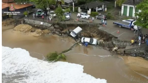 8 وفيات و21 مفقودًا بأمطار غزيرة في البرازيل