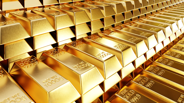  المستثمرون يهربون من الذهب ..  وعقود الخيارات تراهن على هبوط إضافي بنسبة 40%