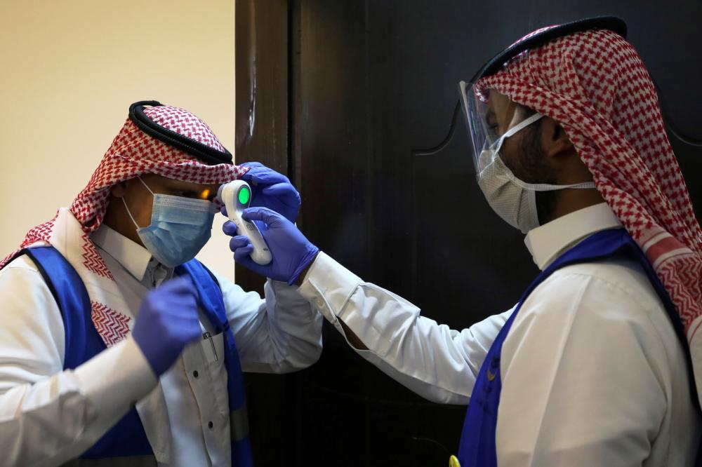 38 وفاة و3733 إصابة جديدة بكورونا في السعودية