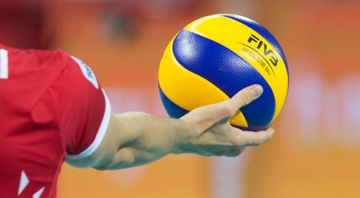 منتخب الناشئين في المجموعة الأولى ببطولة غرب آسيا للطائرة