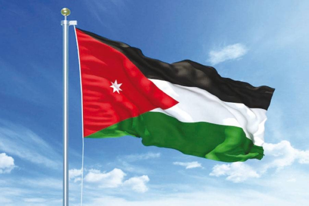 عقلة عواد راشد العليمات يهنئ بيوم العلم 