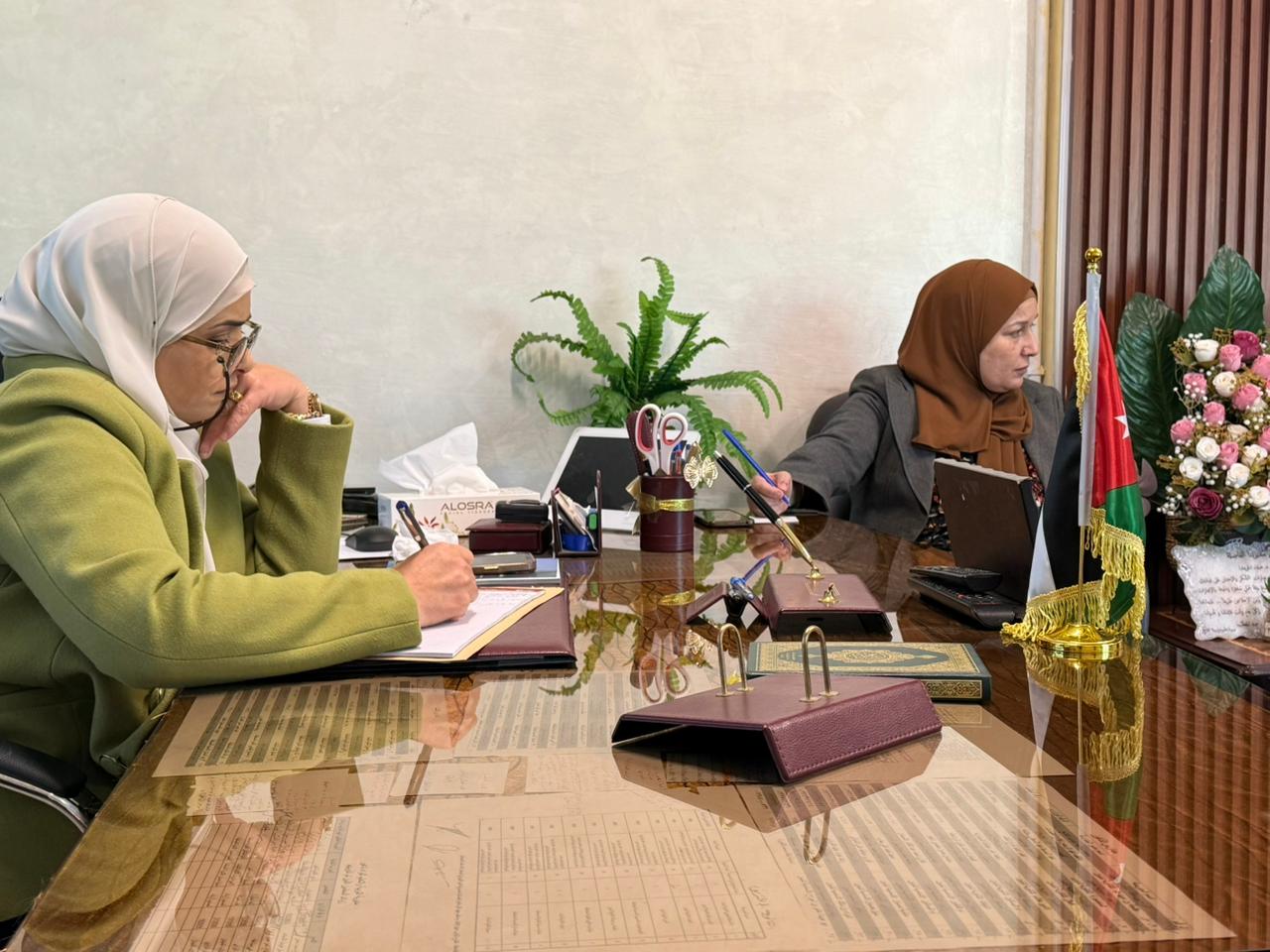 فريق التطوير التربوي في تربية لواء ناعور يبحث مصفوفة الخطة الجديدة وتحليل منحة التطوير