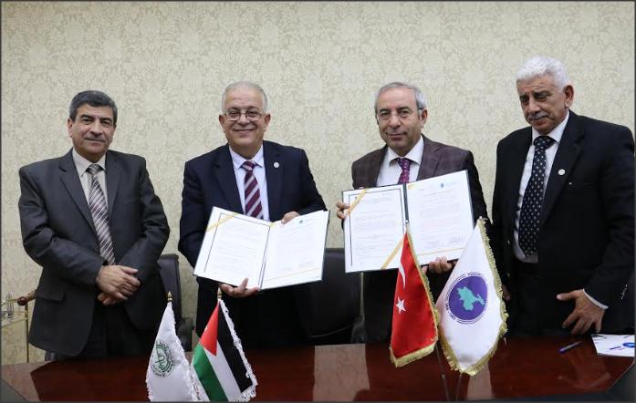 رئيس جامعة الزيتونة الأردنية يوقع اتفاقيتي تعاون مع جامعة المئة عام في فان التركية 