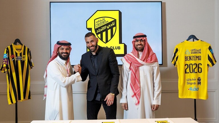 باللغة العربية ..  أول رسالة من كريم بنزيما لجماهير نادي الاتحاد السعودي - فيديو 