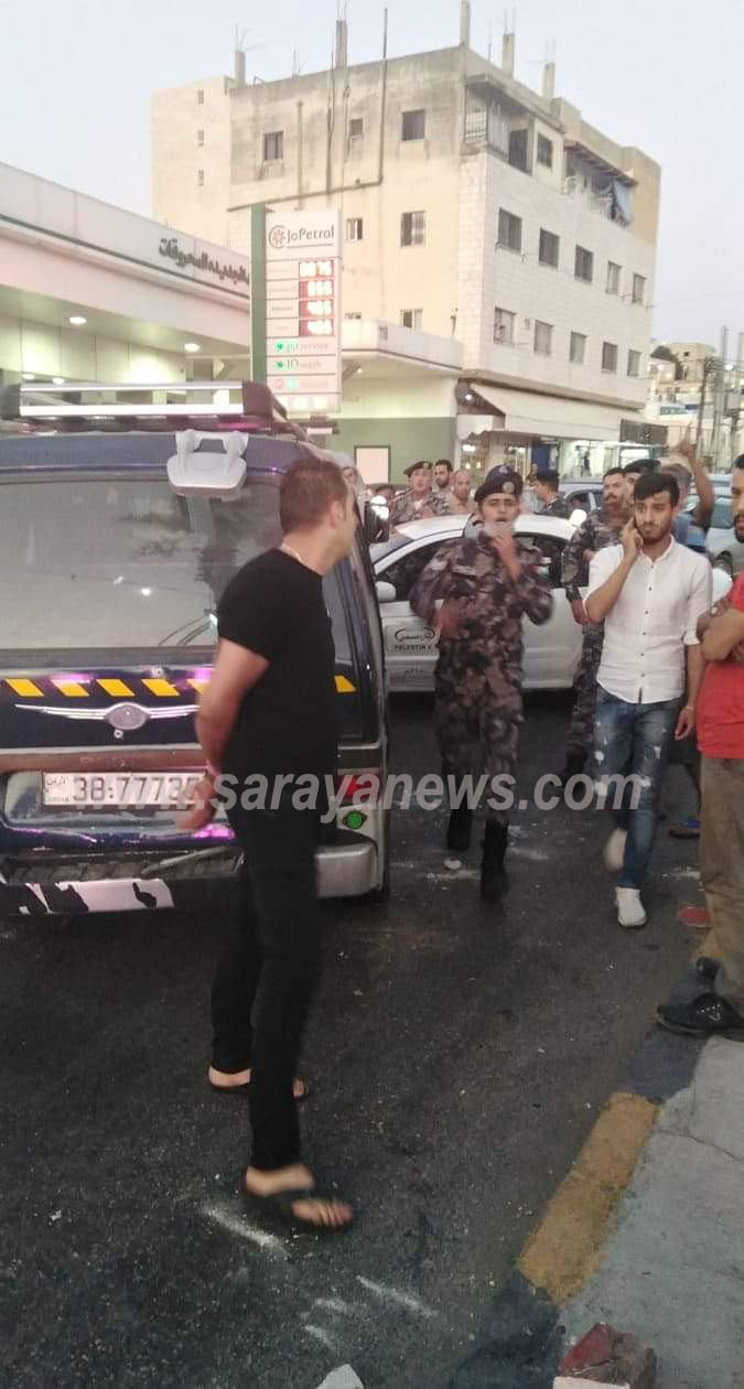 بالصور ..  إصابة (7) اشخاص اثر حادث تصادم في اربد 