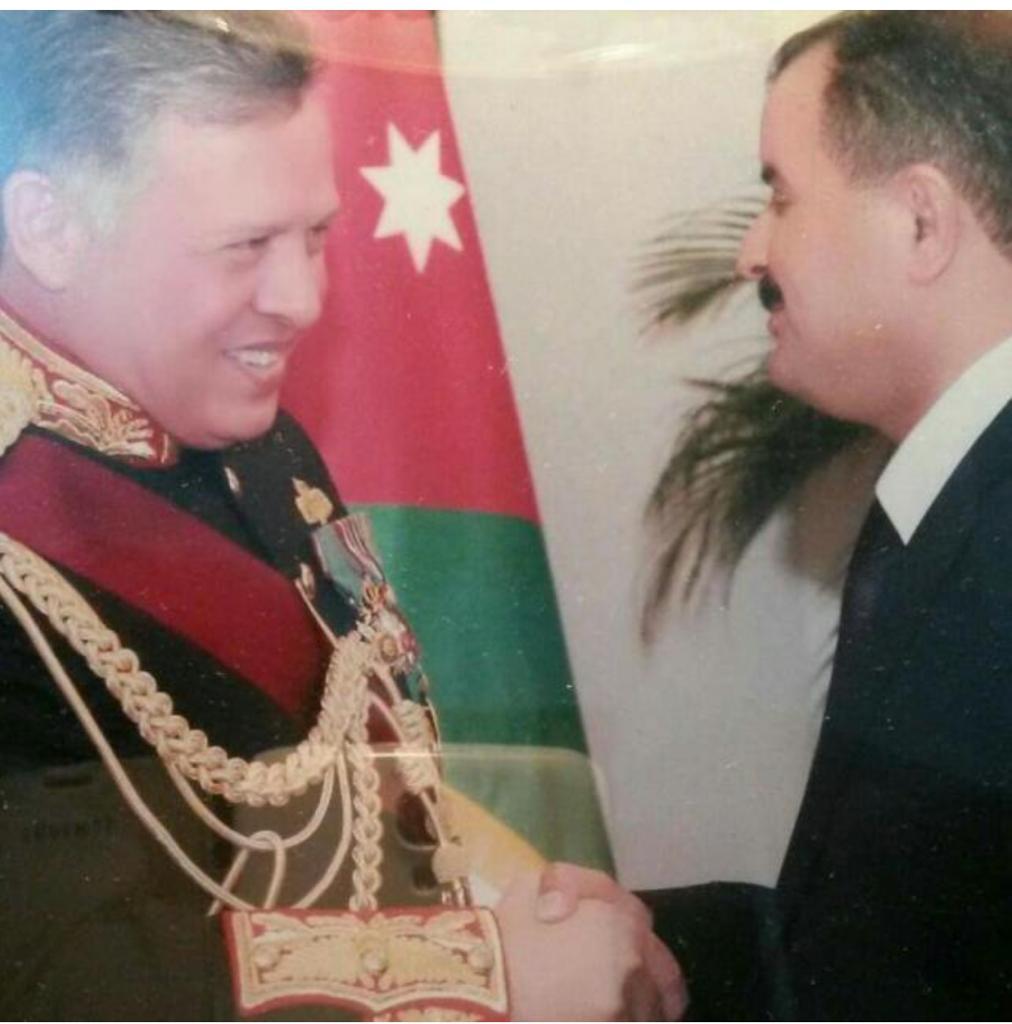 توزيع المقاعد النيابية ما بين الجغرافيا والديمغرافيا . 
