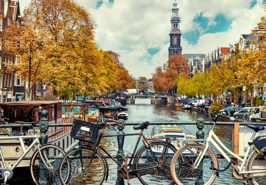 أمستردام: جمال القنوات والدراجات في هولندا