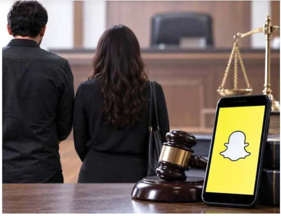 الإمارات ..  تبرئة رجل وامرأة من تهمة «تحسين المعصية» عبر «سناب شات»