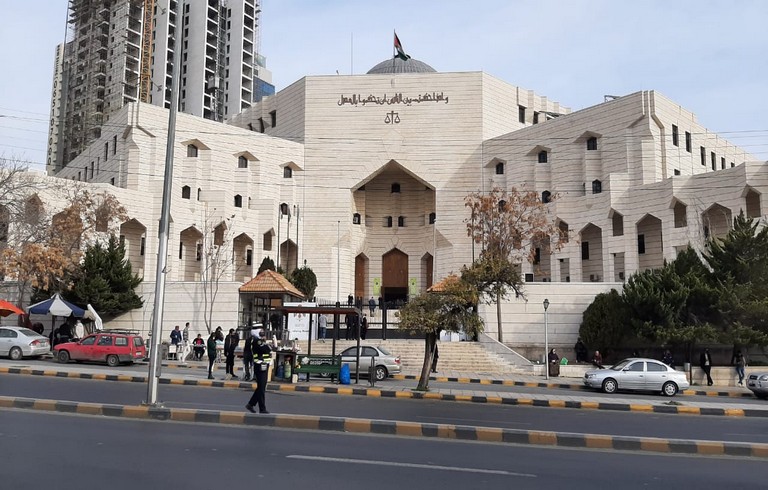 ترفيعات قضائية إلى الدرجة العليا وتثبيت قضاة متدرجين ..  اسماء 