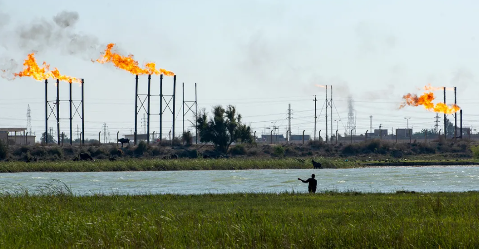 العراق يعلن حالة "القوة القاهرة" على جميع حقول النفط