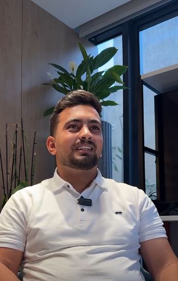 "بعد 3 سنوات من فقدان النطق" ..  الشاب "محمد" يروي رحلة استعادة صوته - فيديو