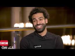 بالفيديو: محمد صلاح" اول ما بنزل مصر بجرى على عربية الكشرى "