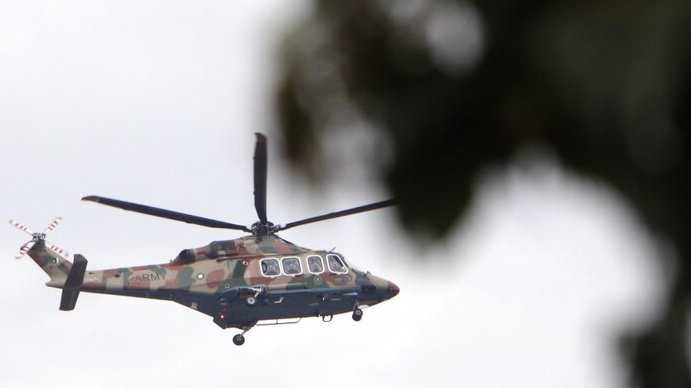 تهديد خطير يهز المفاوضات ..  طائرة وفد "محمد باقر" تتعرض لمحاولة استهداف وتغير مسارها